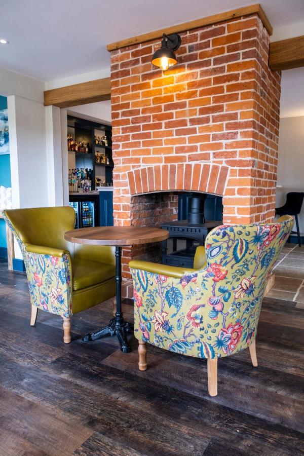 The Three Lions Hotel Fordingbridge Exterior foto