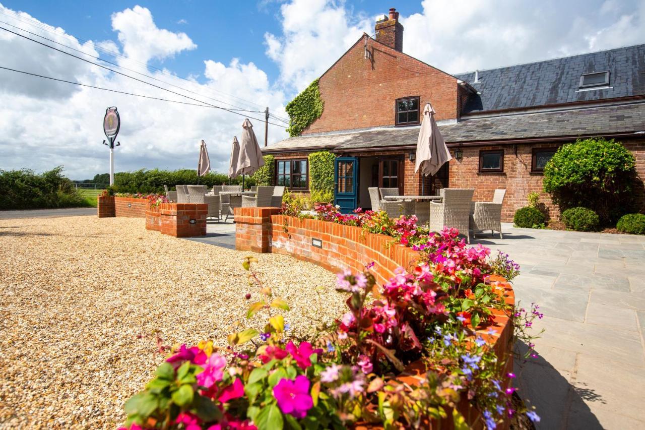 The Three Lions Hotel Fordingbridge Exterior foto